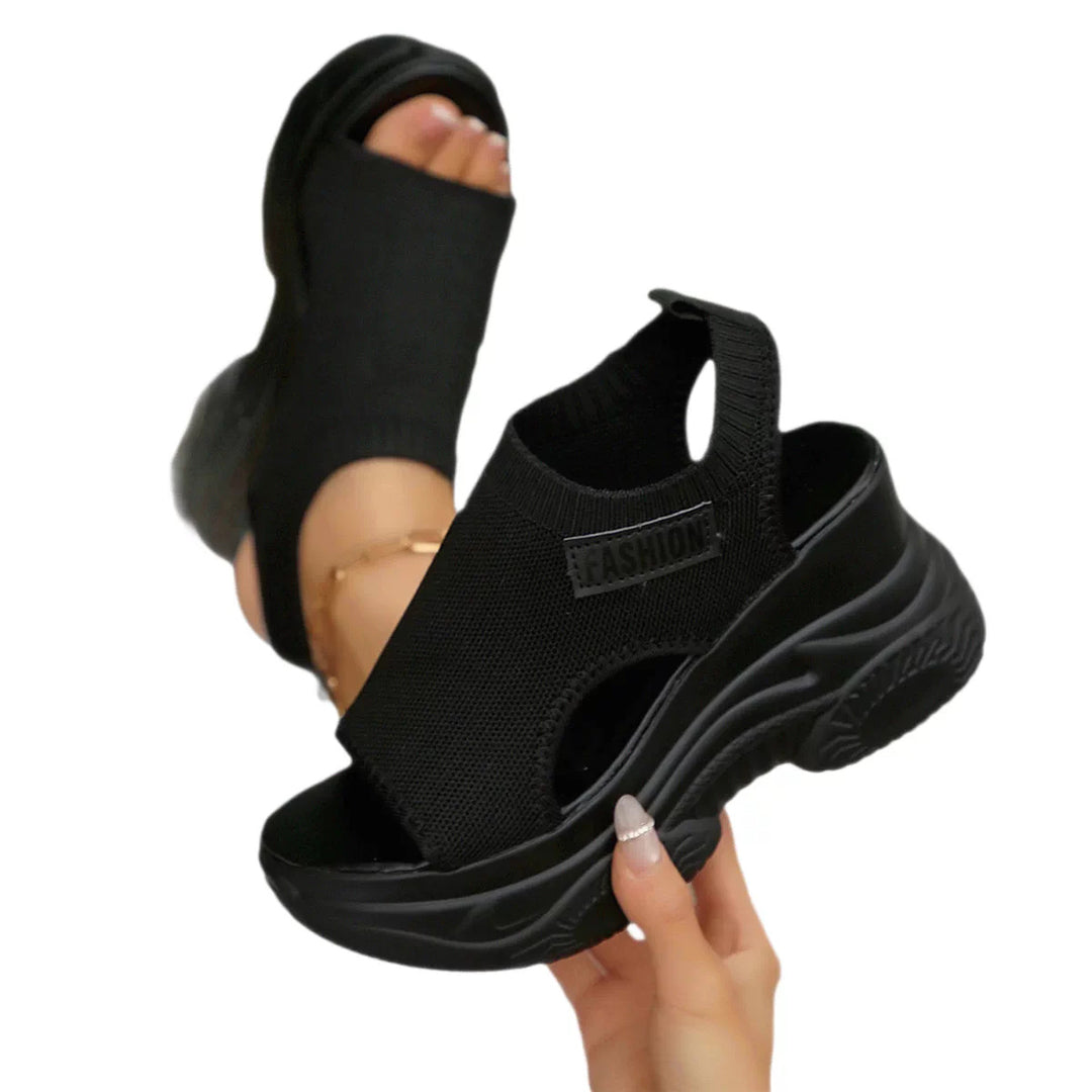 Damen Komfortable und modische Riemchen-Sandalen mit Plateau-Rand EB