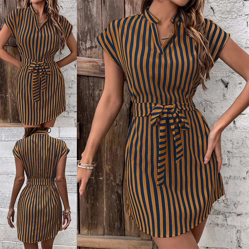 Damen Hemdkleid mit schickem Streifenmuster und Taillengürtel EB