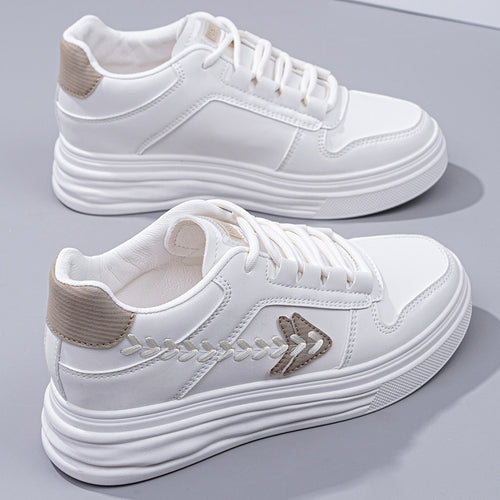 Damen Sportliche Plateau-Sneaker mit eleganten Details und atmungsaktivem Obermaterial EB