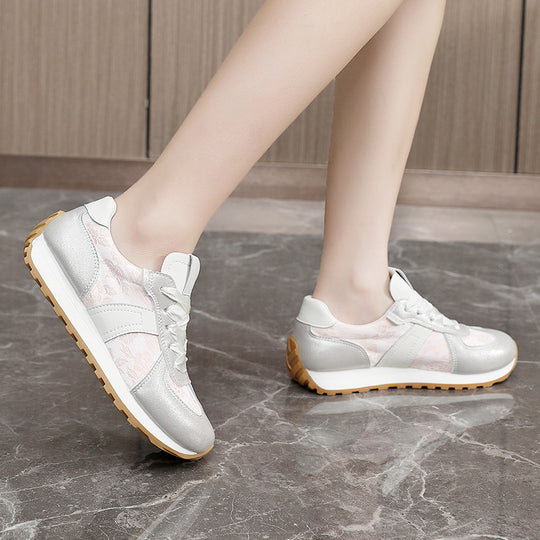 Damen sportliche Sneakers mit glänzenden Akzentdetails und atmungsaktiver Obermaterialstruktur EB