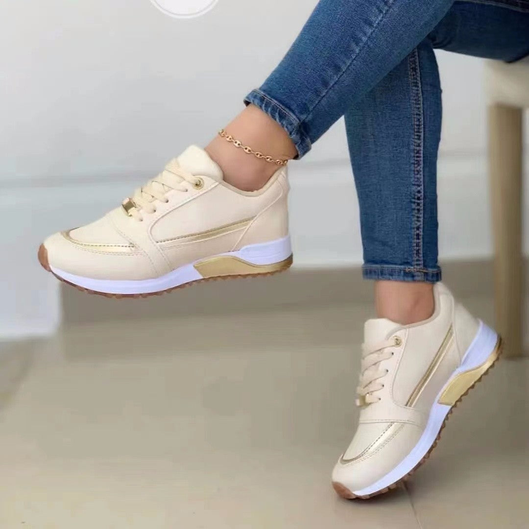 Damen Sportliche Sneakers mit modischem Metallic-Detail und rutschfester Sohle EB