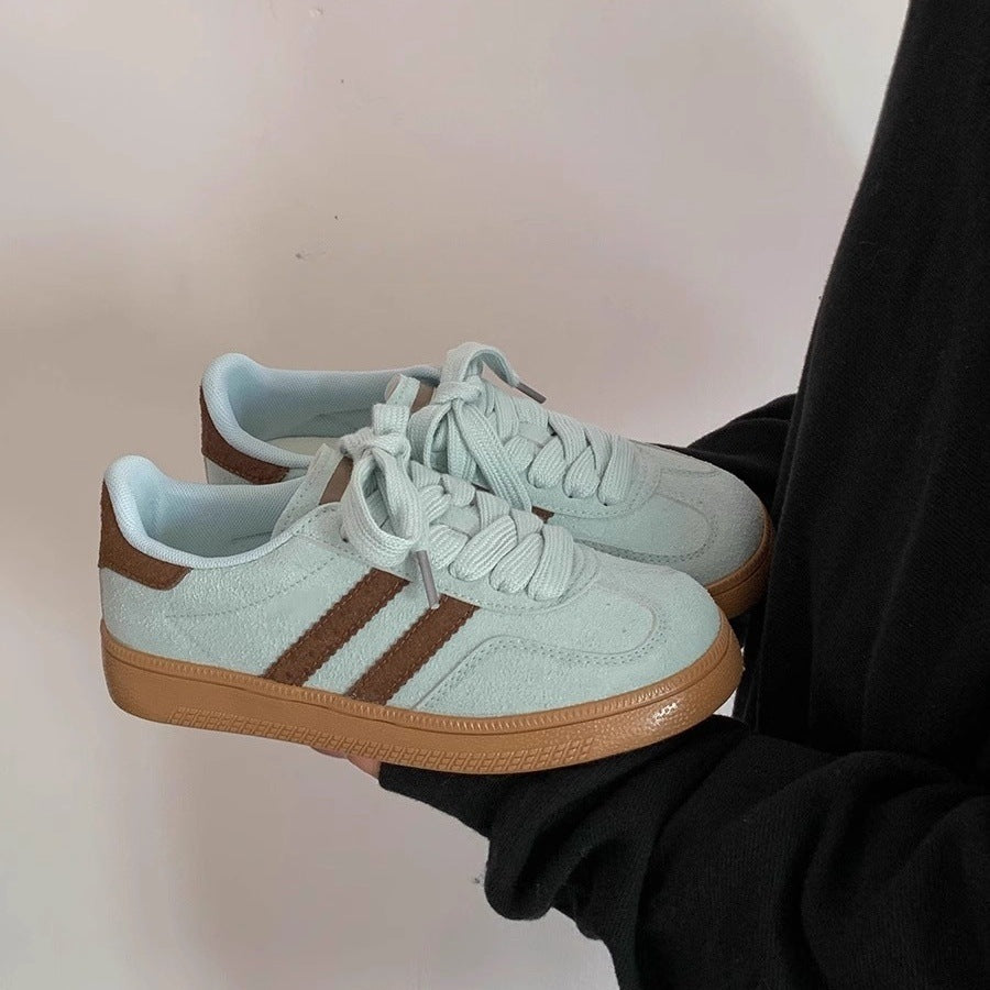 Damen Sneakers mit weichem Obermaterial und trendigen Farbakzenten EB