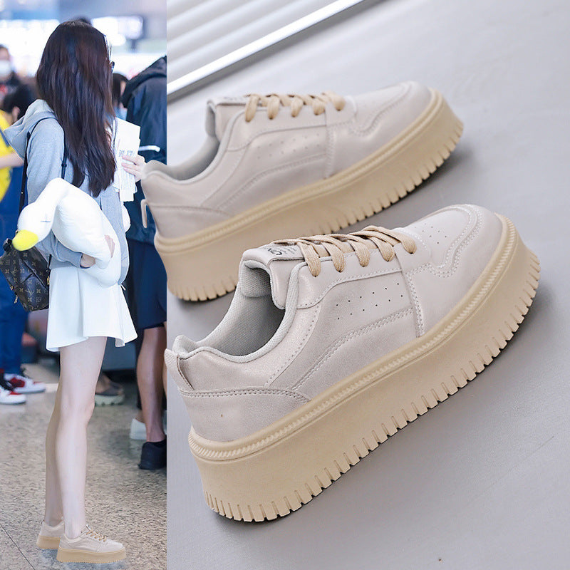 Damen Chunky Sneakers mit dickem Plateau und modischem Design EB