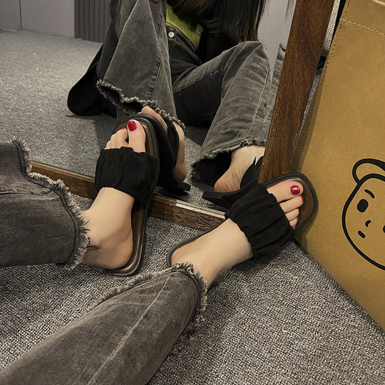 Damen Bequeme Mules mit dekorativem Riemendesign EB