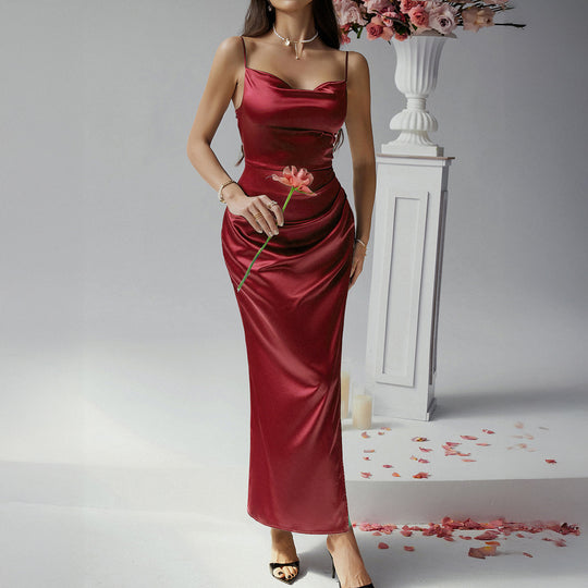 Damen Elegantes Satin-Maxi-Kleid mit verführerischen Spaghettiträgern und femininer Silhouette EB