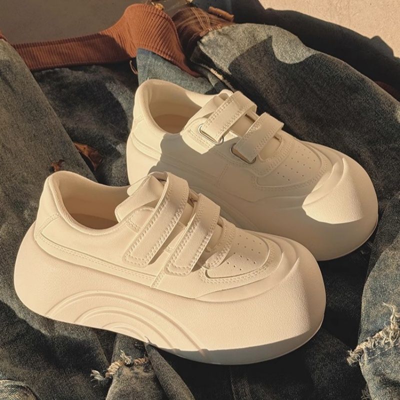 Damen Nachhaltige Sneaker mit verstellbarem Klettverschluss und dämpfender Sohle EB