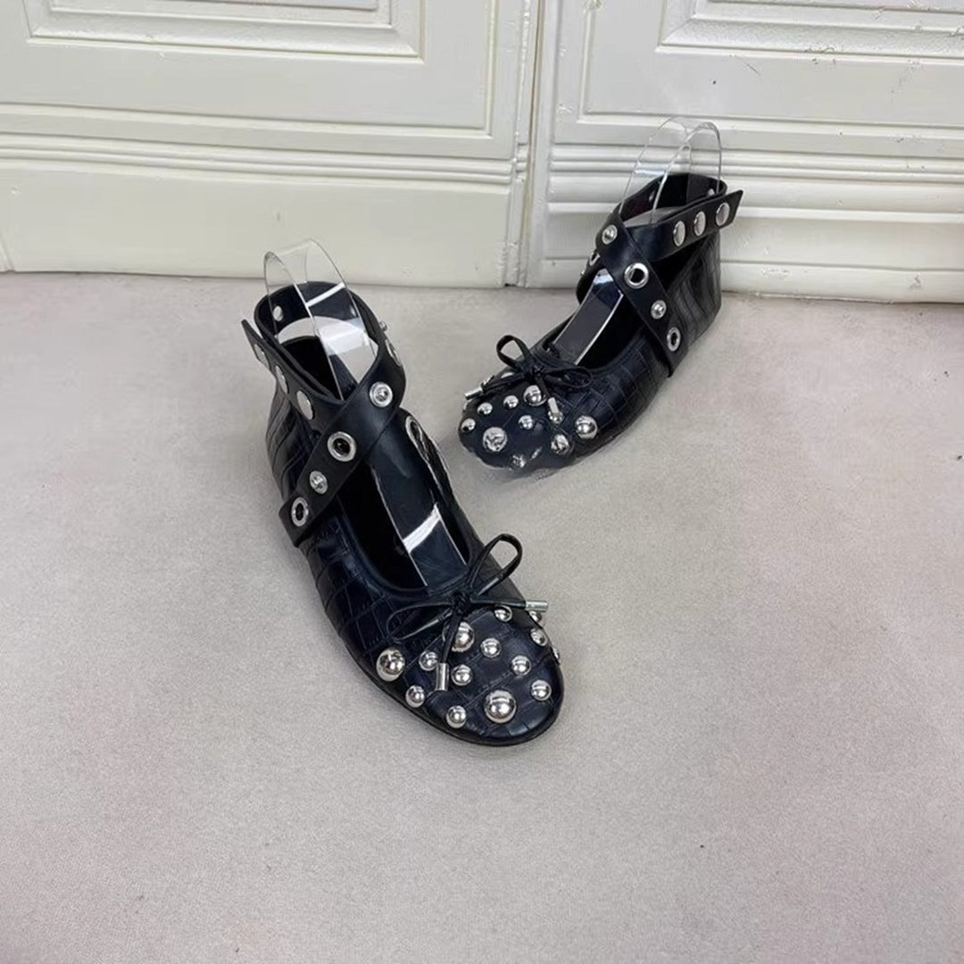 Damen Designer-Ballerinas mit innovativem Riemen- und Applikationsdesign EB