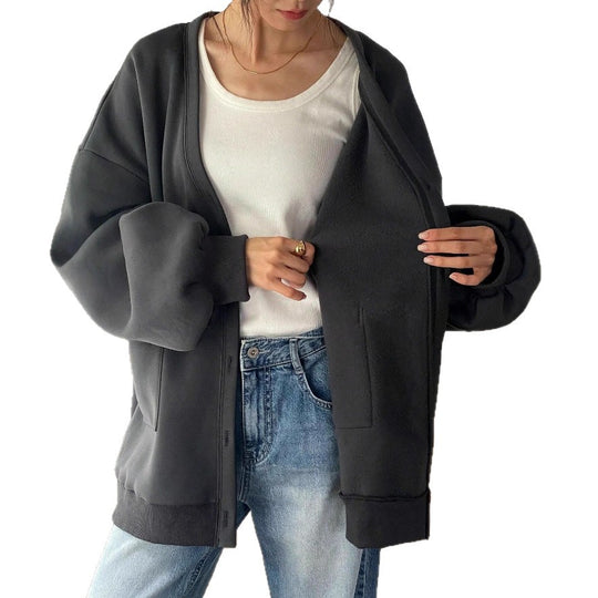Damen Oversized Sweatcardigan mit Knopfleiste, aufgesetzten Taschen und überschnittener Schulter EB