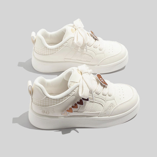 Damen Sneakers im modernen Design mit verspielten Herzmotiven EB