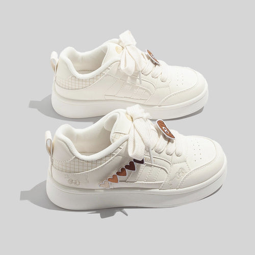 Damen Sneakers im modernen Design mit verspielten Herzmotiven EB