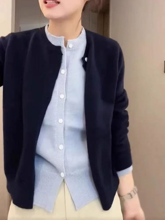 Damen Strickcardigan mit Rundhalsausschnitt und Knopfdetail EB