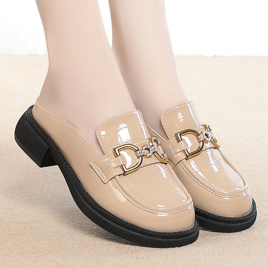 Damen elegante Mokassins mit modisch glänzendem Obermaterial und dekorativem Schmuckdetail EB