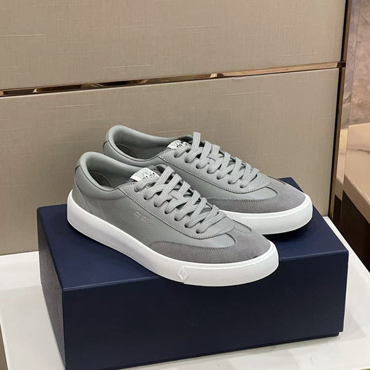 Damen Sneakers mit atmungsaktiver Oberflächenstruktur und gepolsterter Innensohle EB