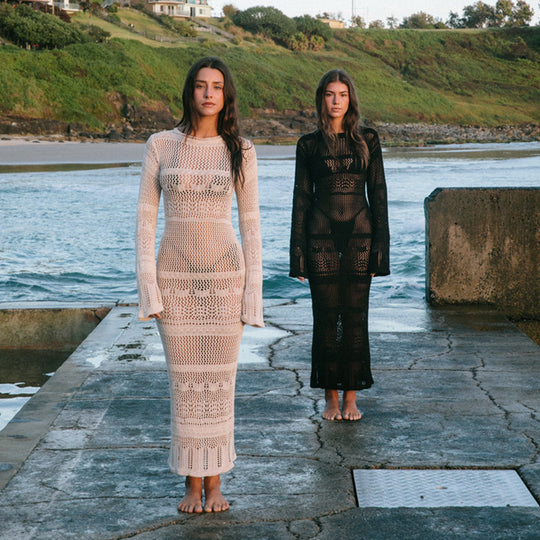 Damen Häkel-Strandkleid mit langem Schnitt und Boxermuster EB