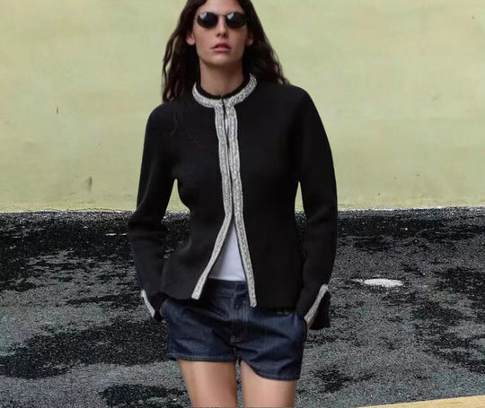 Damen Elegante Blazerjacke mit feinen Borte-Details EB