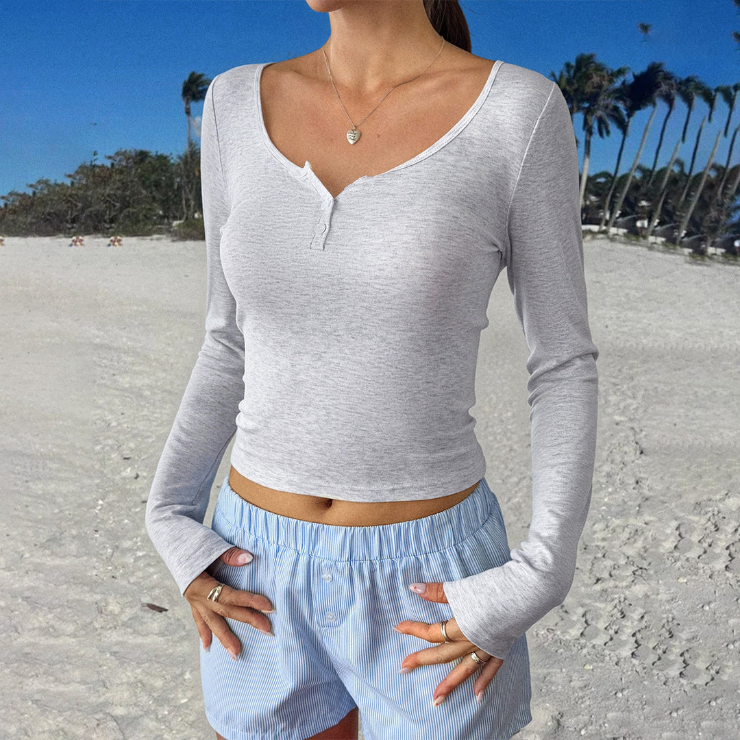 Damen nan tailliertes Henley-Langarmshirt mit tiefem U-Ausschnitt, feiner Rippstruktur und dekorativer Knopfleiste EB