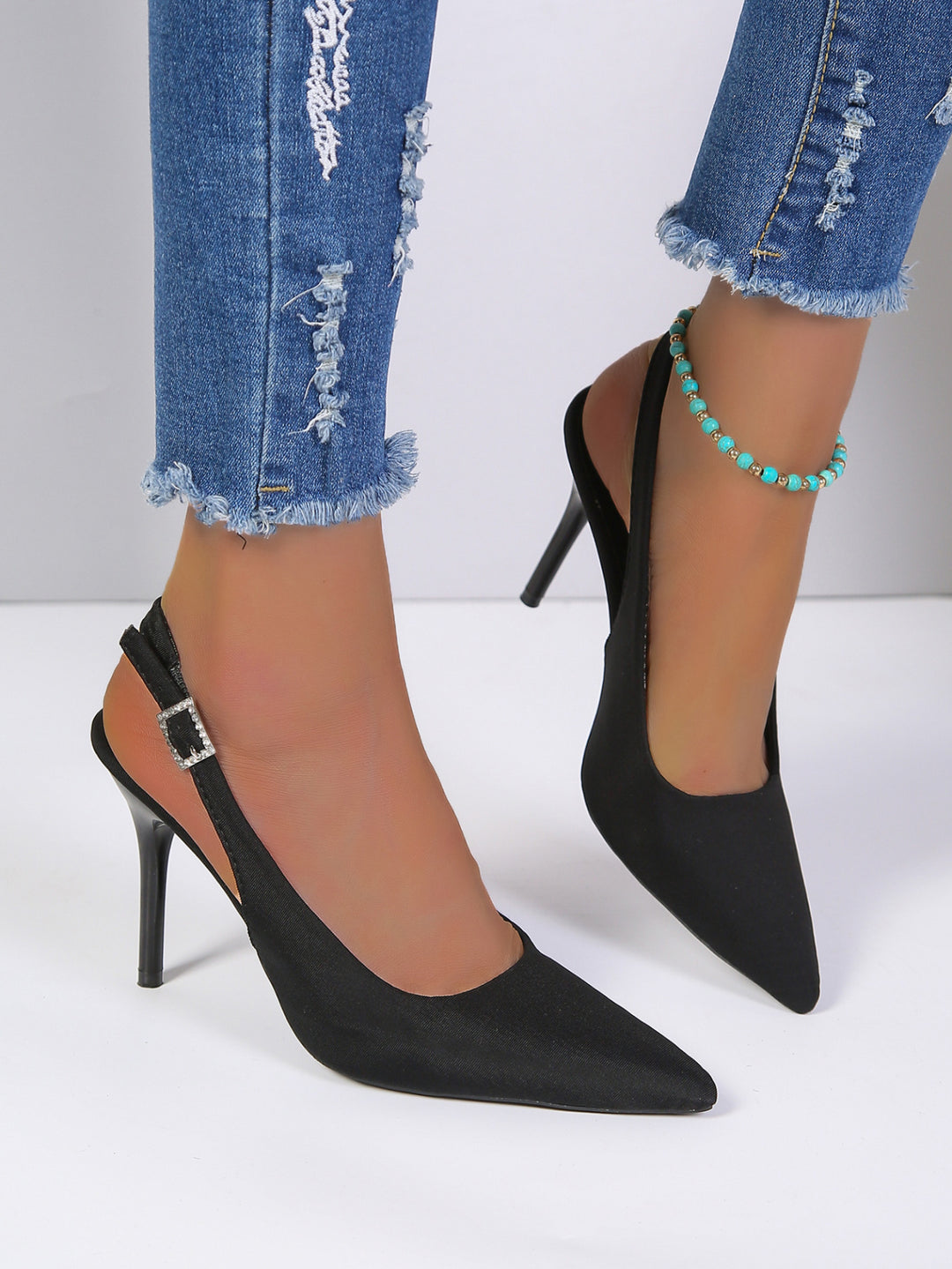Damen Slingback Pumps mit elegantem Spitzer und feinem Material EB