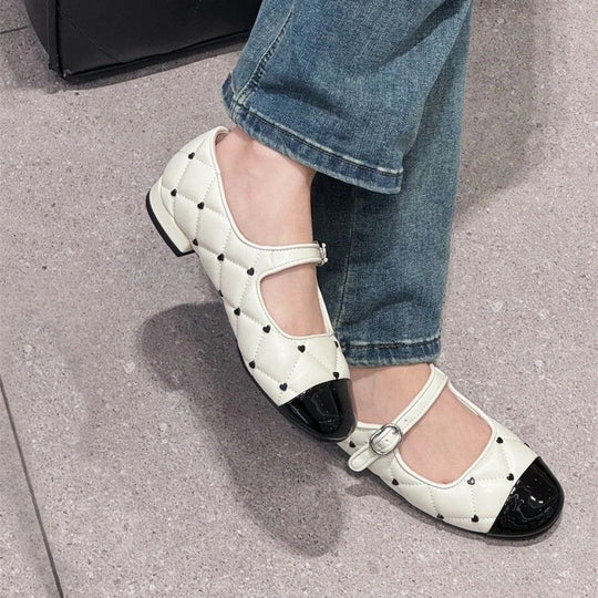 Damen Ballerinas mit elegantem Riemendesign und hochwertiger Steppoptik EB