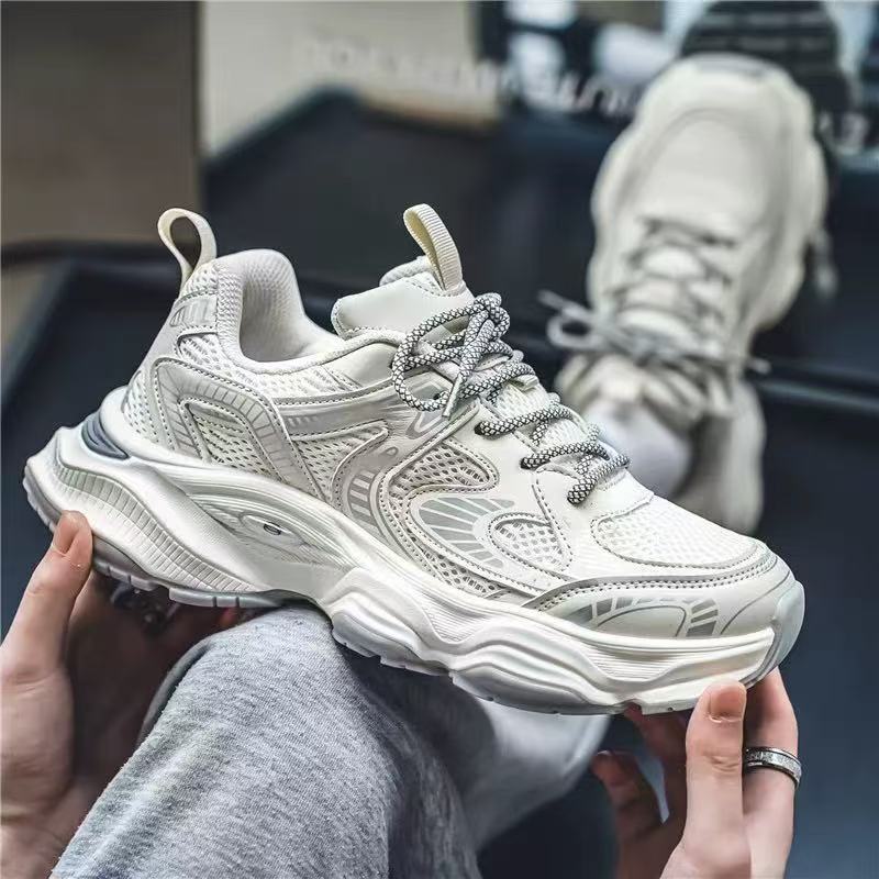 Damen sportliche Multisport Sneakers mit atmungsaktiver Oberflächenstruktur und dämpfender Sohle EB