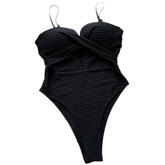Damen Einteiler Badeanzug mit raffinierten Schnitt- und Rippendetails EB