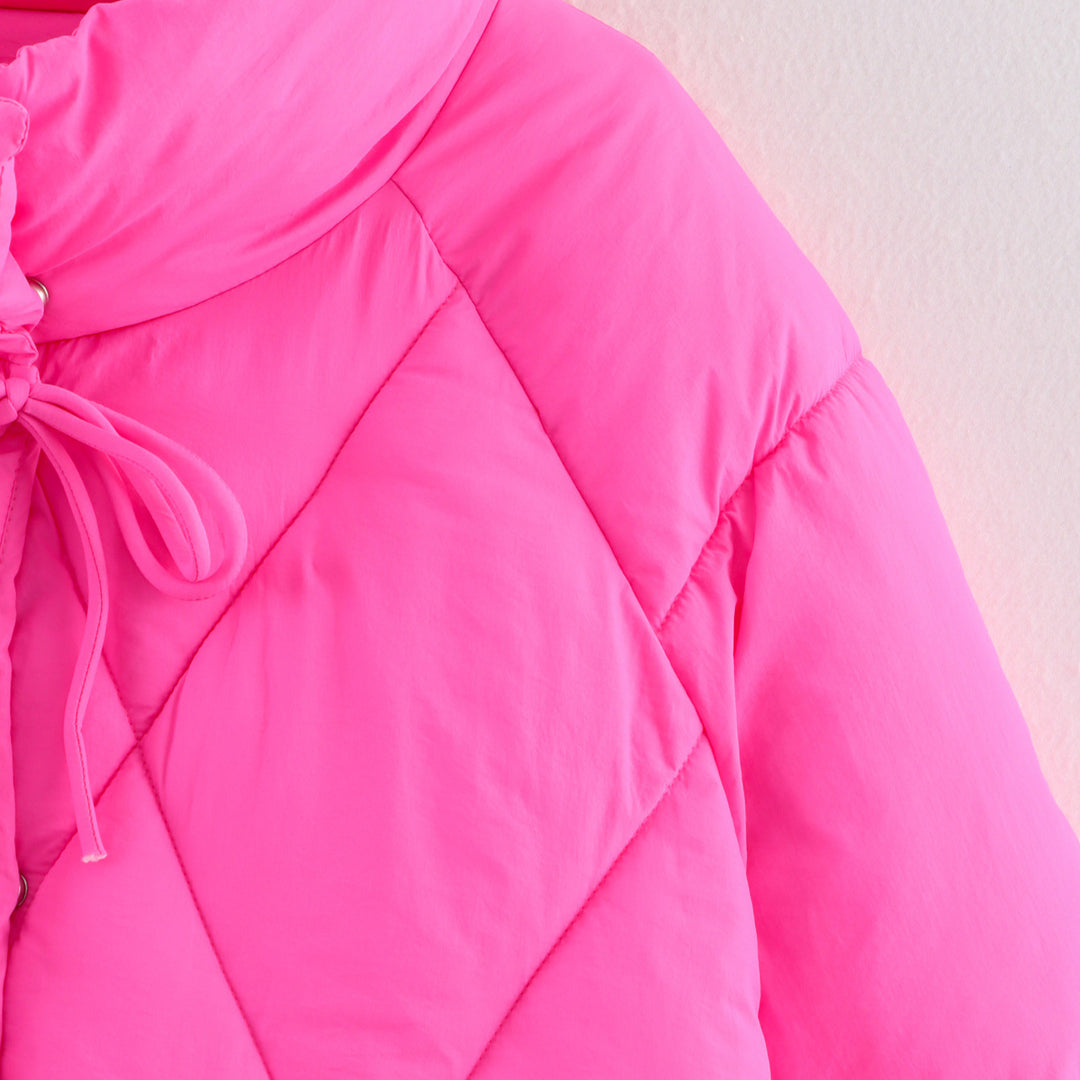 Damen gesteppte Übergangsjacke mit hochgeschlossenem Kragen und Kordelzug EB