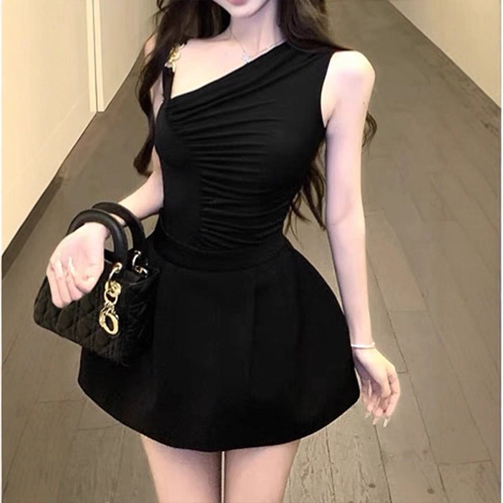 Damen Kleid mit asymmetrischem Design und raffinierten Drapierungen EB