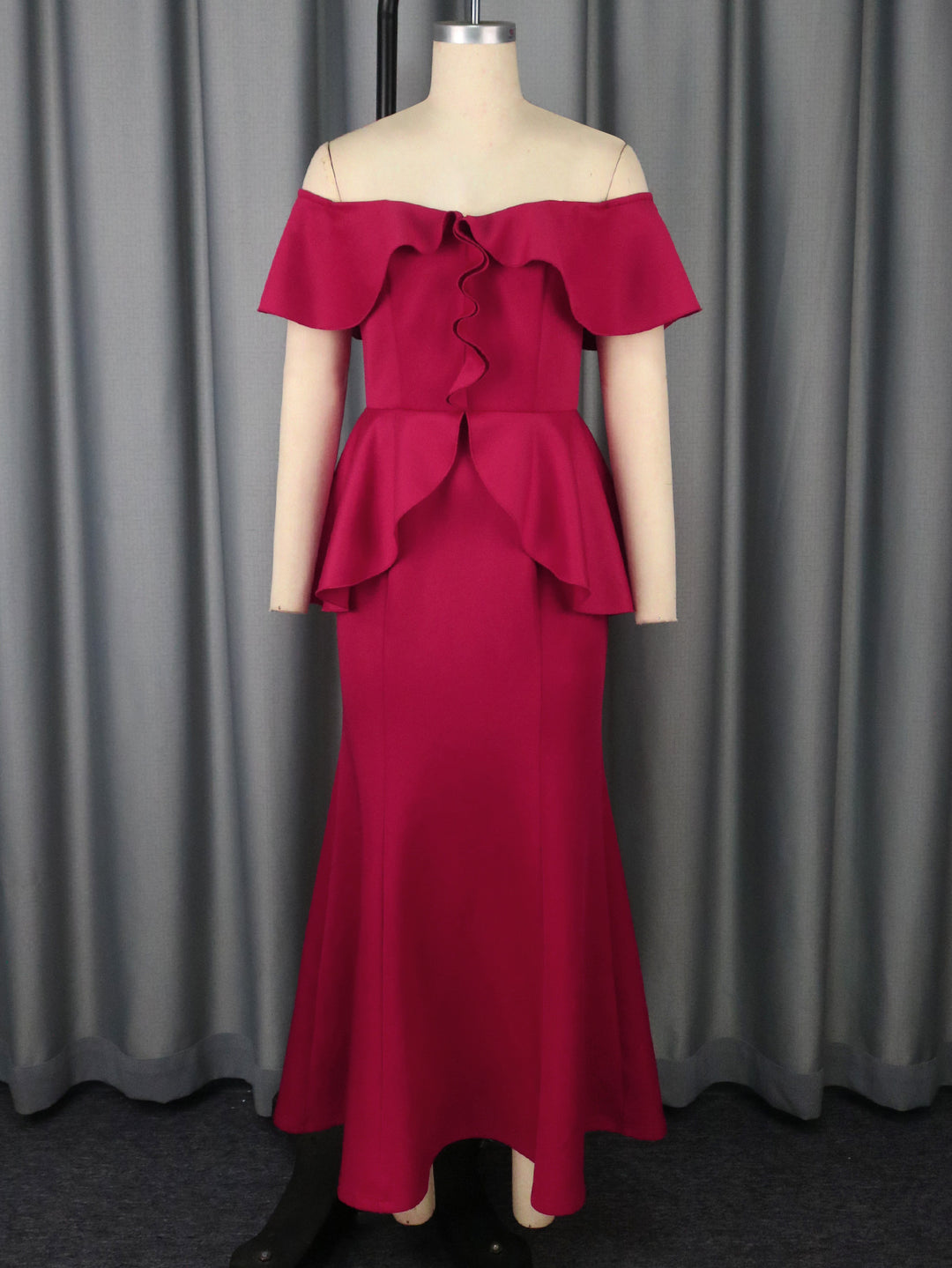 Damen Elegantes Abendkleid mit schulterfreien Rüschen EB