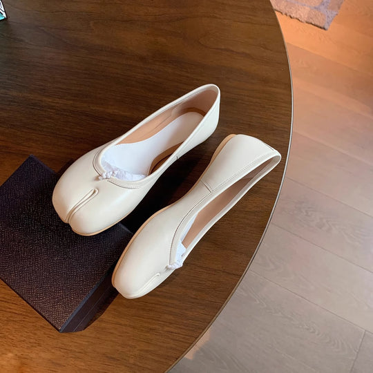 Damen Ballerinas mit glänzender Oberflächenstruktur und zierlicher Schleifenverzierung EB