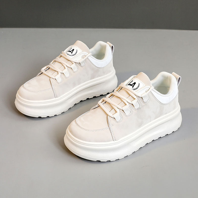 Damen Komfort-Sneaker mit dämpfendem Sohlenprofil und atmungsaktiver Obermaterialstruktur EB