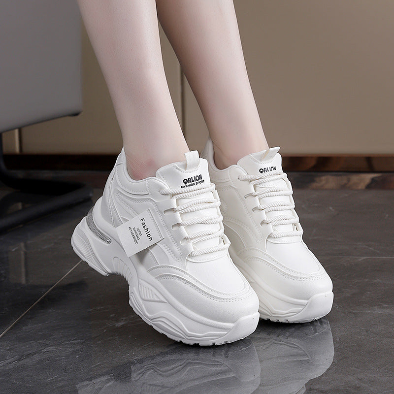 Damen Sportliche Chunky Sneakers mit dämpfendem Komfort EB