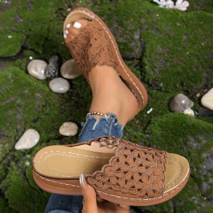 Damen offene Riemchen-Sandalen mit floralem Häkel-Muster EB
