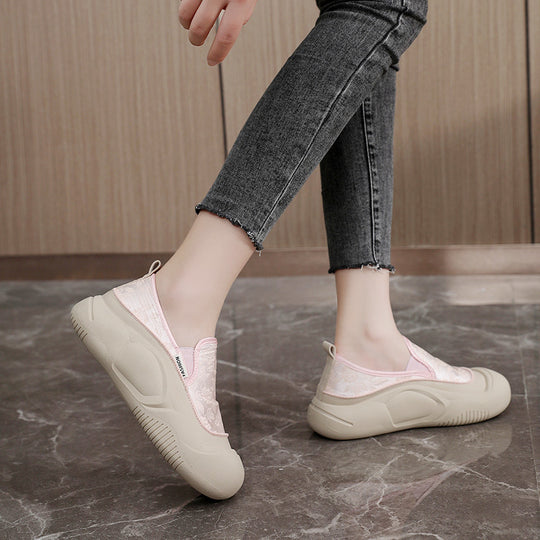 Damen Slip-On Sneakers mit floralem Design und rutschfester Sohle EB