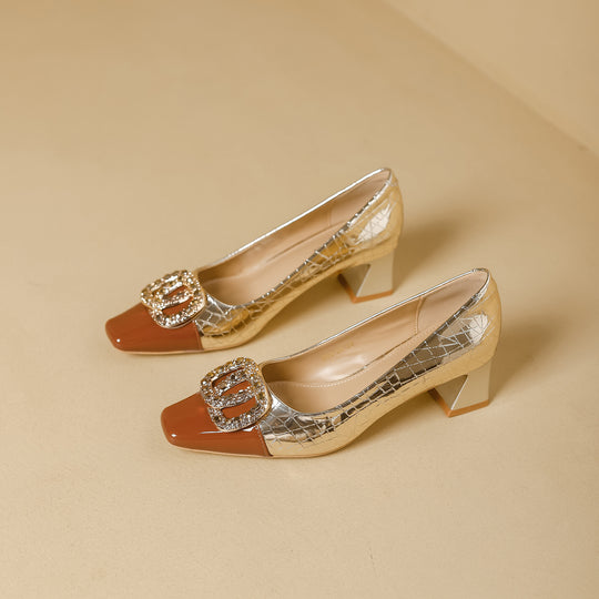 Damen elegante Pumps mit funkelndem Schmuckdetail und quadratischem Absatz EB