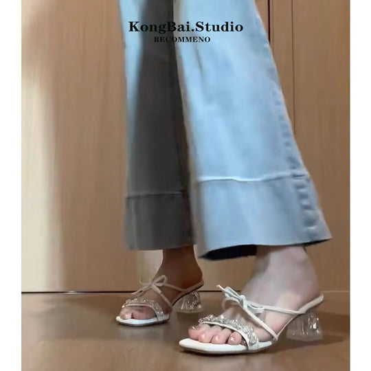 Damen Glamouröse Sandalen mit funkelndem Riemen und transparentem Absatz EB