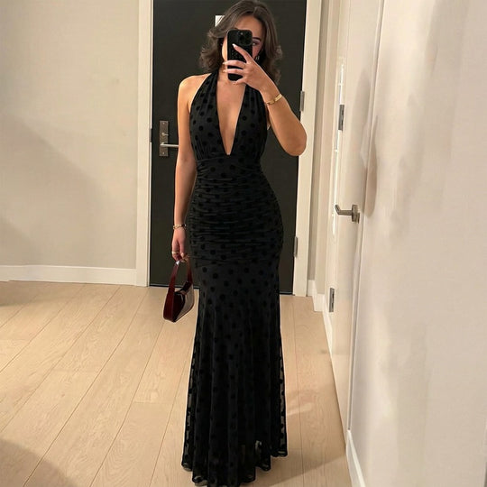 Damen Elegantes Maxikleid mit tiefem Ausschnitt und voluminösem Rock EB