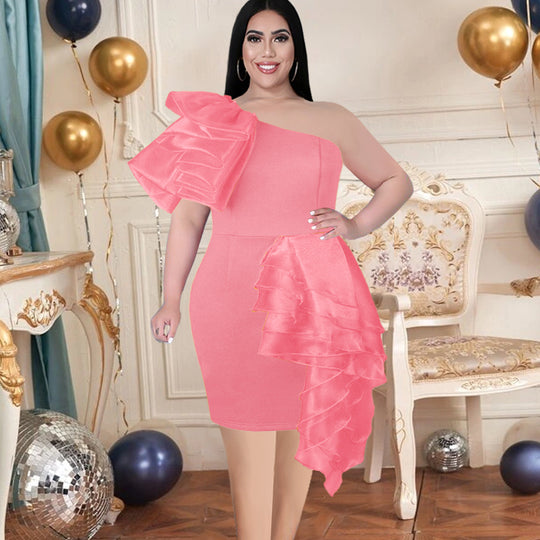Damen Einseitiges Cocktailkleid mit voluminösem Rüschendesign EB