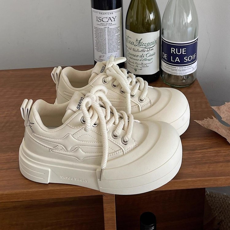 Damen Plattform-Sneaker mit dicker, gepolsterter Sohle und modischem Design EB