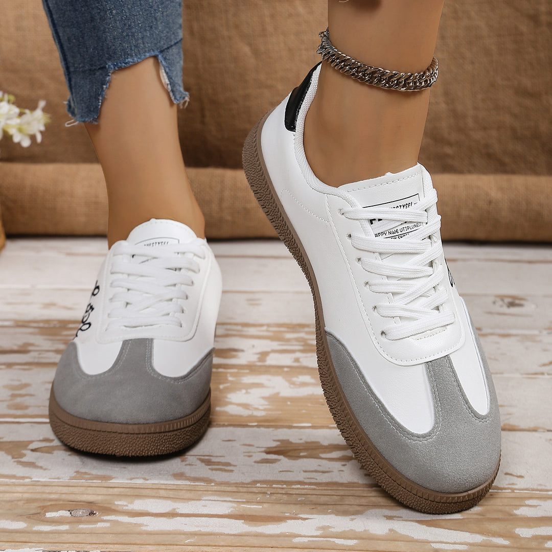 Damen Sportliche Sneakers mit modernem Obermaterial und rutschfester Sohle EB