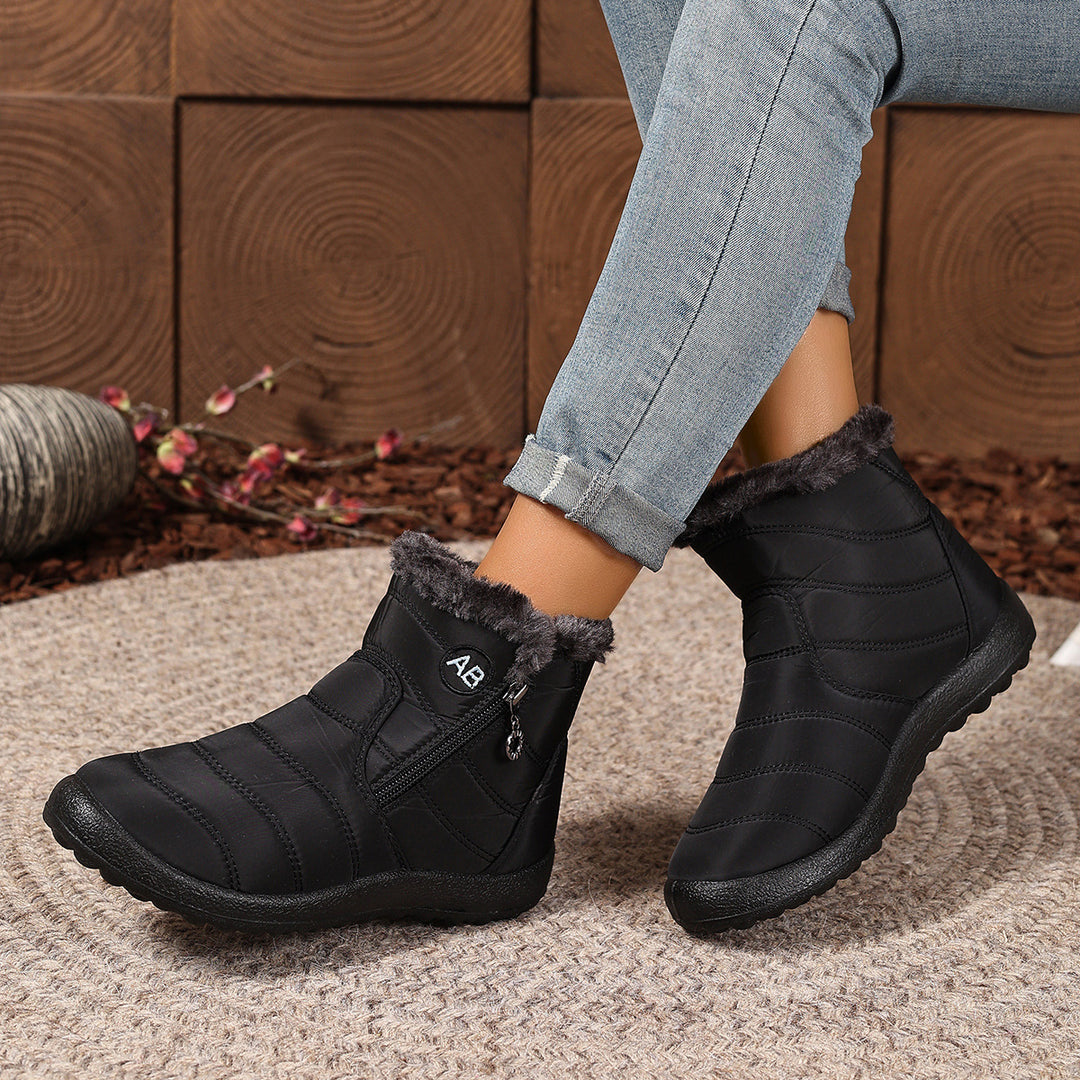 Damen Winterboots mit innerer Isolation und wasserabweisendem Obermaterial EB
