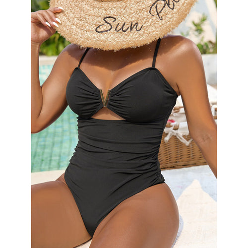 Damen Einteiler Badeanzug mit schickem Cut-Out und eleganten Details EB
