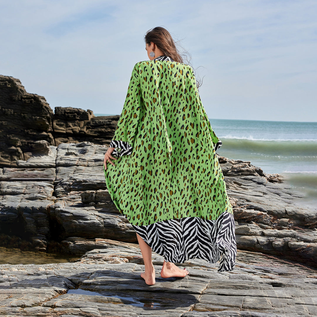 Damen modischer Strandkimono mit auffälligen Mustern EB