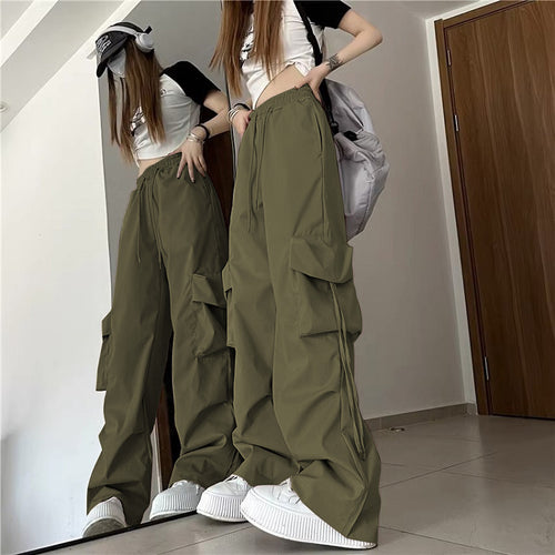 Damen Cargo-Hose im urbanen Stil mit weitem Schnitt und praktischen Seitentaschen EB