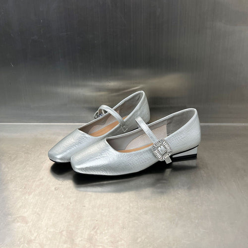 Damen Elegante Ballerinas mit modischem Riemen und funkelndem Schmuckdetail EB