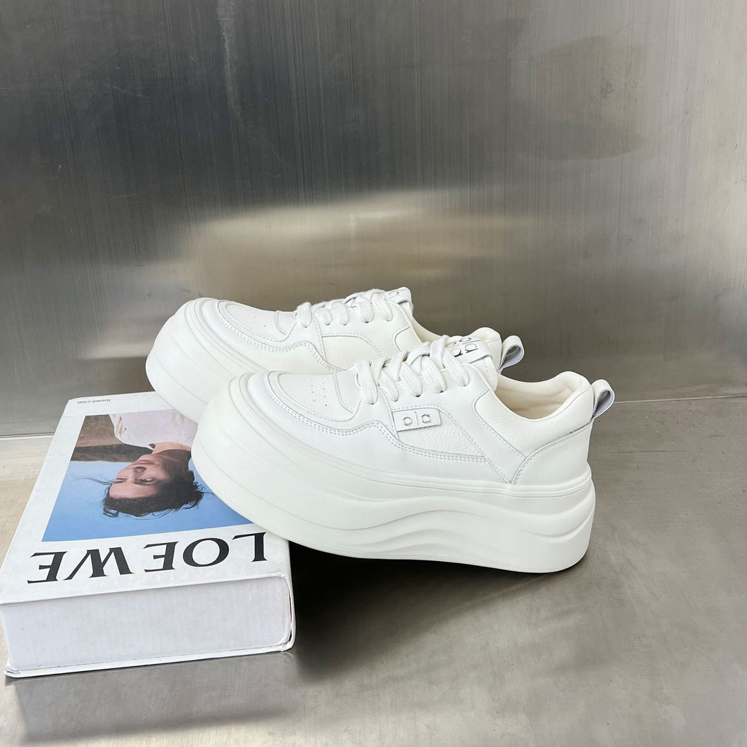 Damen Plattform Sneakers mit trendiger Silhouette und atmungsaktiver Obermaterialbeschaffenheit EB