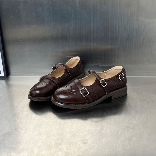 Damen elegante Ballerinas mit doppeltem Riemenverschluss und dekorativem Lochmuster EB