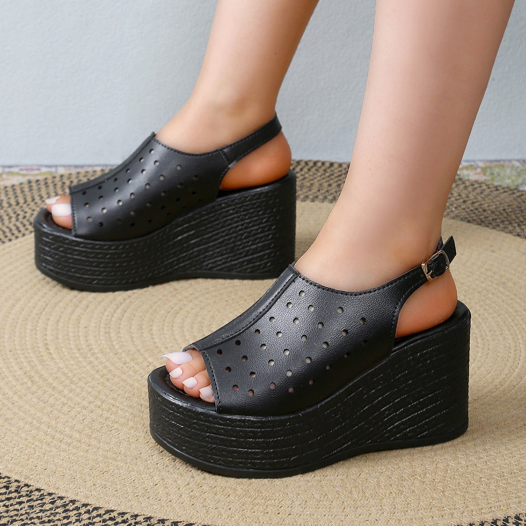 Damen Plateausandalen mit perforiertem Obermaterial und komfortablem Fußbett EB