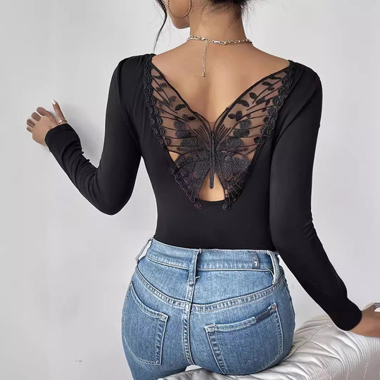 Damen Langarm Bodysuit mit eleganter Rückenausschnitt-Optik und bezaubernden Spitzenakzenten EB