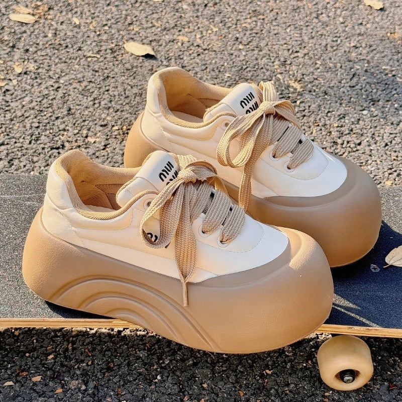 Damen Plattform-Sneaker mit komfortabler Polsterung und trendigem Design EB