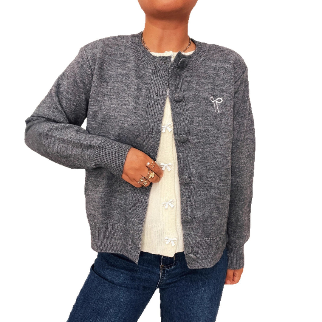 Damen Kuschelweich Strickjacke mit schönen Knöpfen und raffinierten Details EB