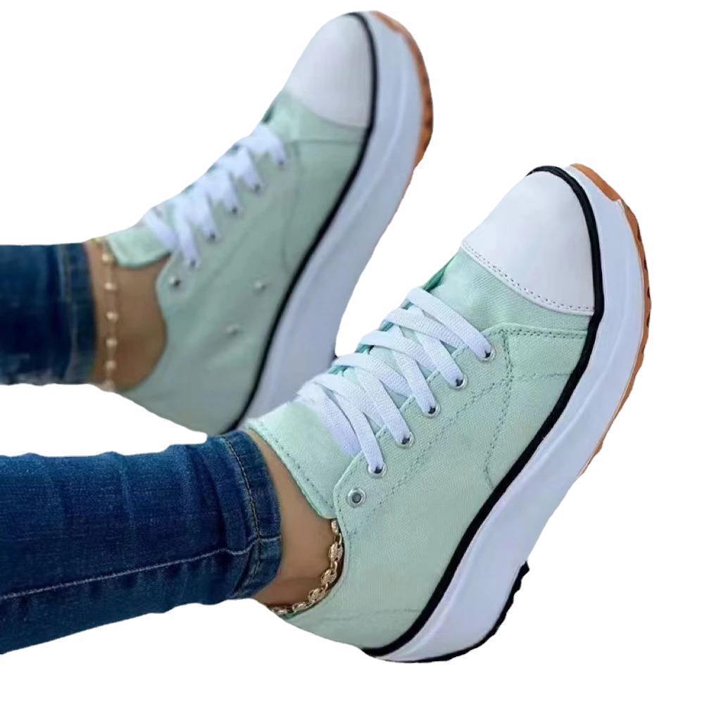 Damen Plateau-Sneaker mit Canvas-Obermaterial, verstärkter Zehenkappe und profilierter Gummilaufsohle EB
